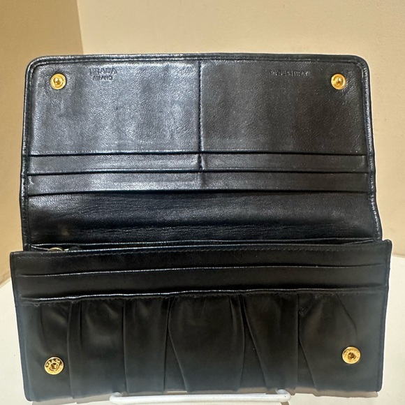 Prada Lambskin Long Wallet On Unbranded Chain - Picture 3 of 12